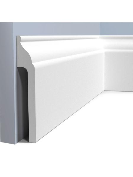 В150 149мм x 26мм x 2000мм Плинтус Hiwood